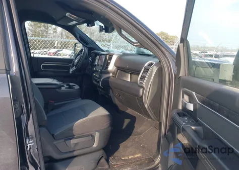 2024 Ram 2500 Big Horn 4X4 6'4 Box z USA, uszkodzony, nr VIN 3C6UR5DL7RG297812